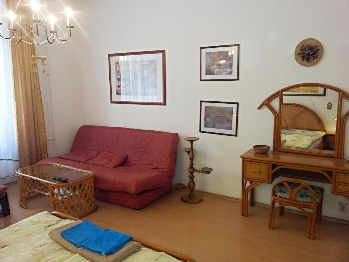 Holiday Apartments كارلوفي فاري المظهر الخارجي الصورة