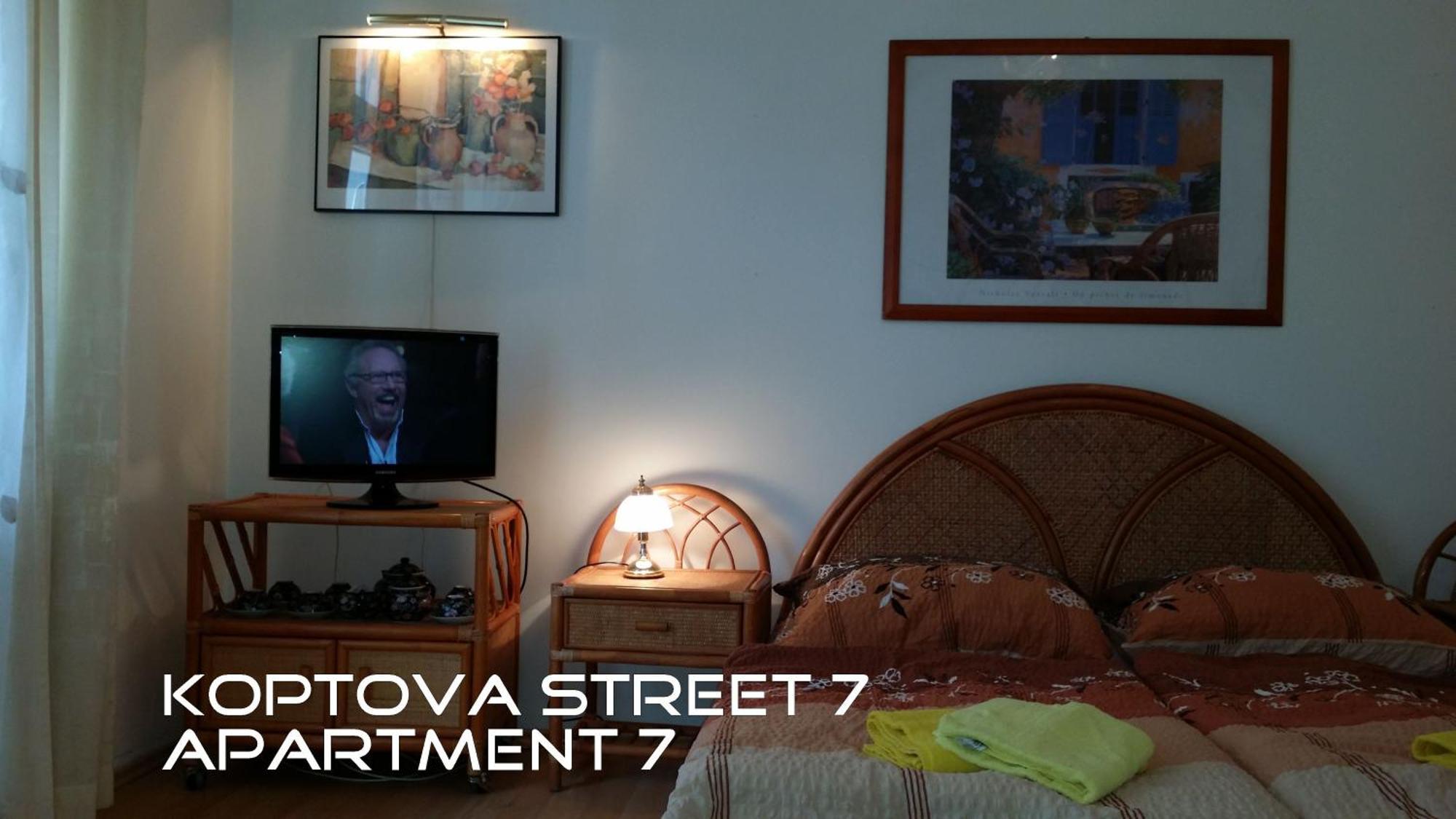 Holiday Apartments كارلوفي فاري المظهر الخارجي الصورة