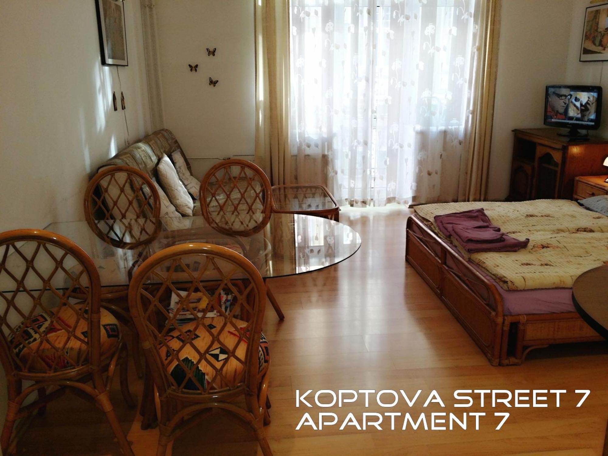 Holiday Apartments كارلوفي فاري المظهر الخارجي الصورة