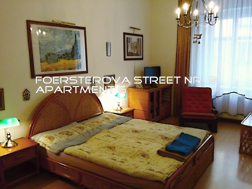 Holiday Apartments كارلوفي فاري المظهر الخارجي الصورة